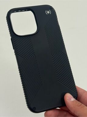 speck Black Textured Grip Phone Case